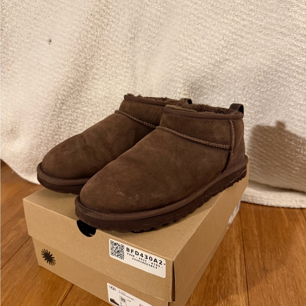 Ugg Ultra Mini Boots in Burnt Cedar - Sz 10